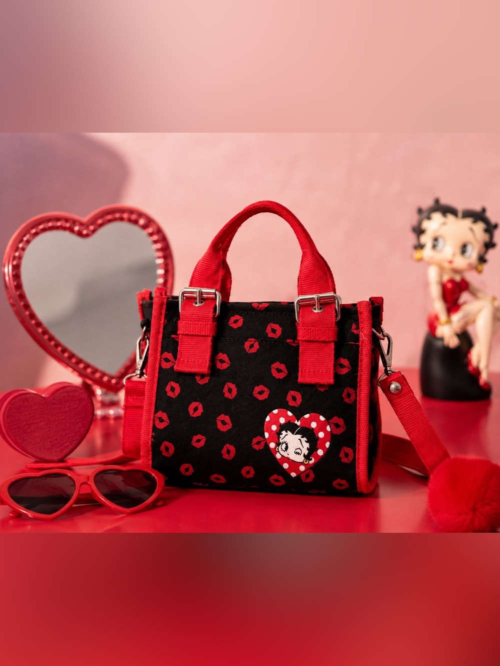 NWT - Fun Collectible Betty Boop Black & Red Kiss-Print Mini Tote Bag